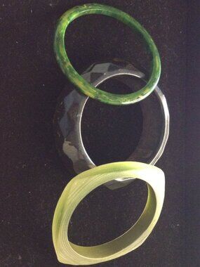 VTG 80's Lot Lucite Bangle Bracelets Hippie Vibes Bohemian Free Spirited Groovy